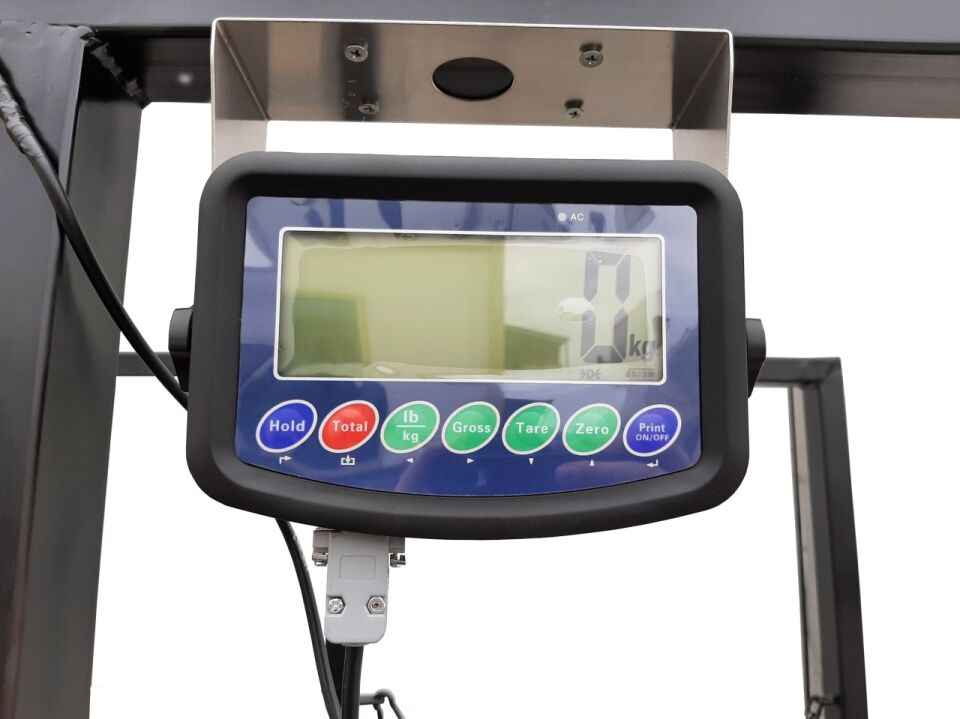 Mobil Sığır Travayı - Çeki Demirli Tırnak Bakım Aracı