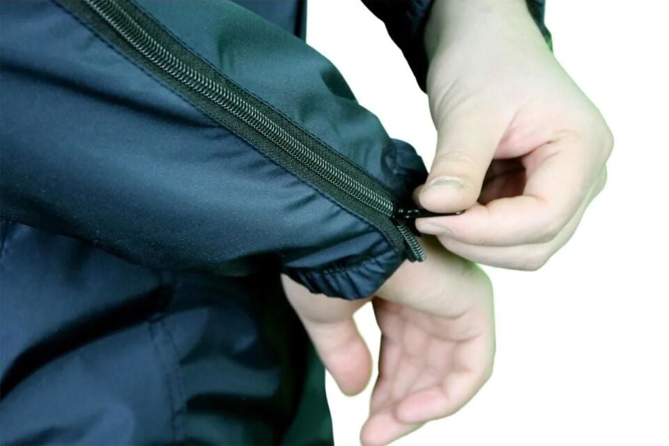 Rüzgar ve Su Geçirmez Tulum